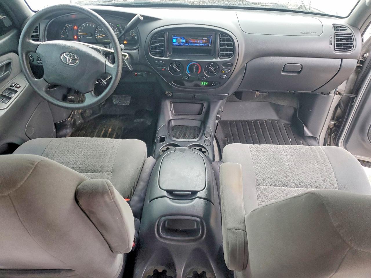 2004 TOYOTA TUNDRA SR5 photo 15