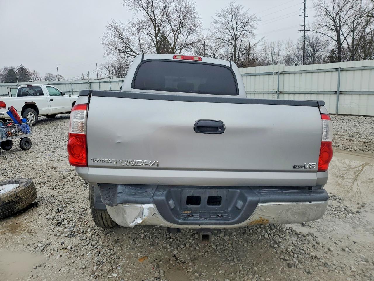 2004 TOYOTA TUNDRA SR5 photo 11