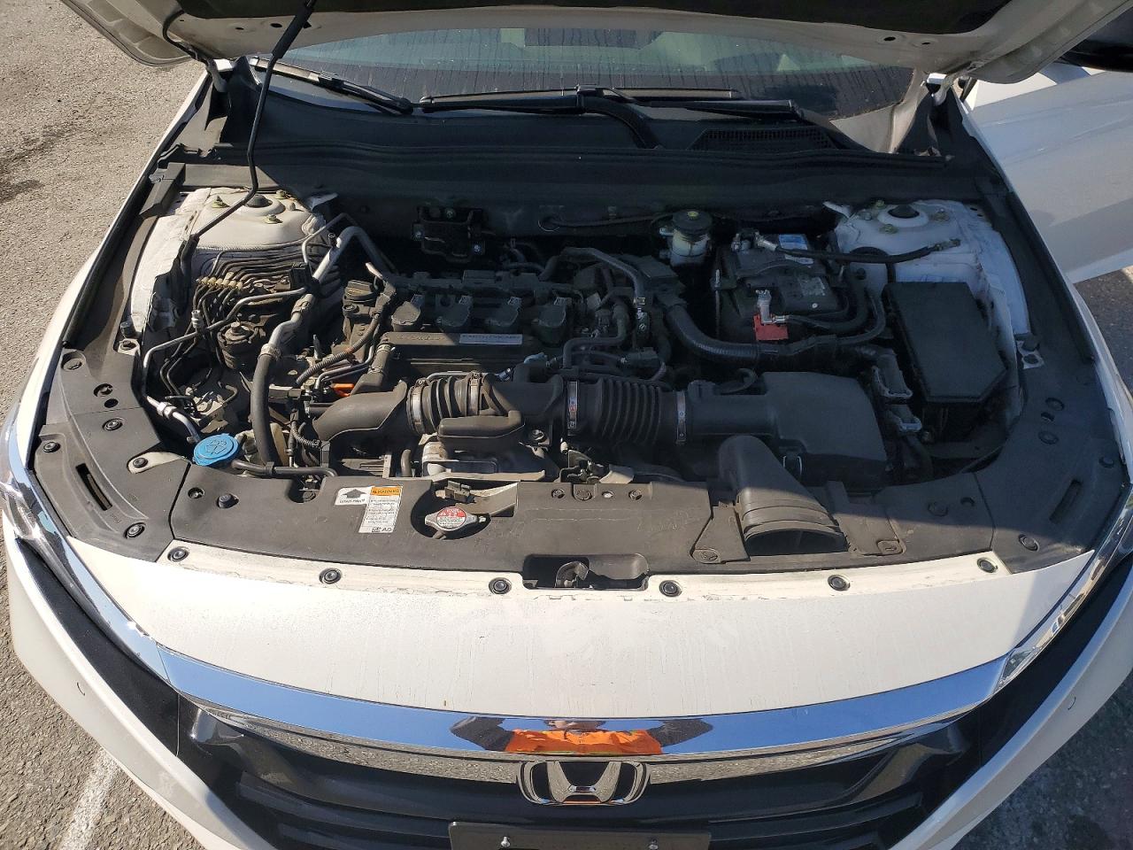 2018 HONDA ACCORD TOURING photo 31