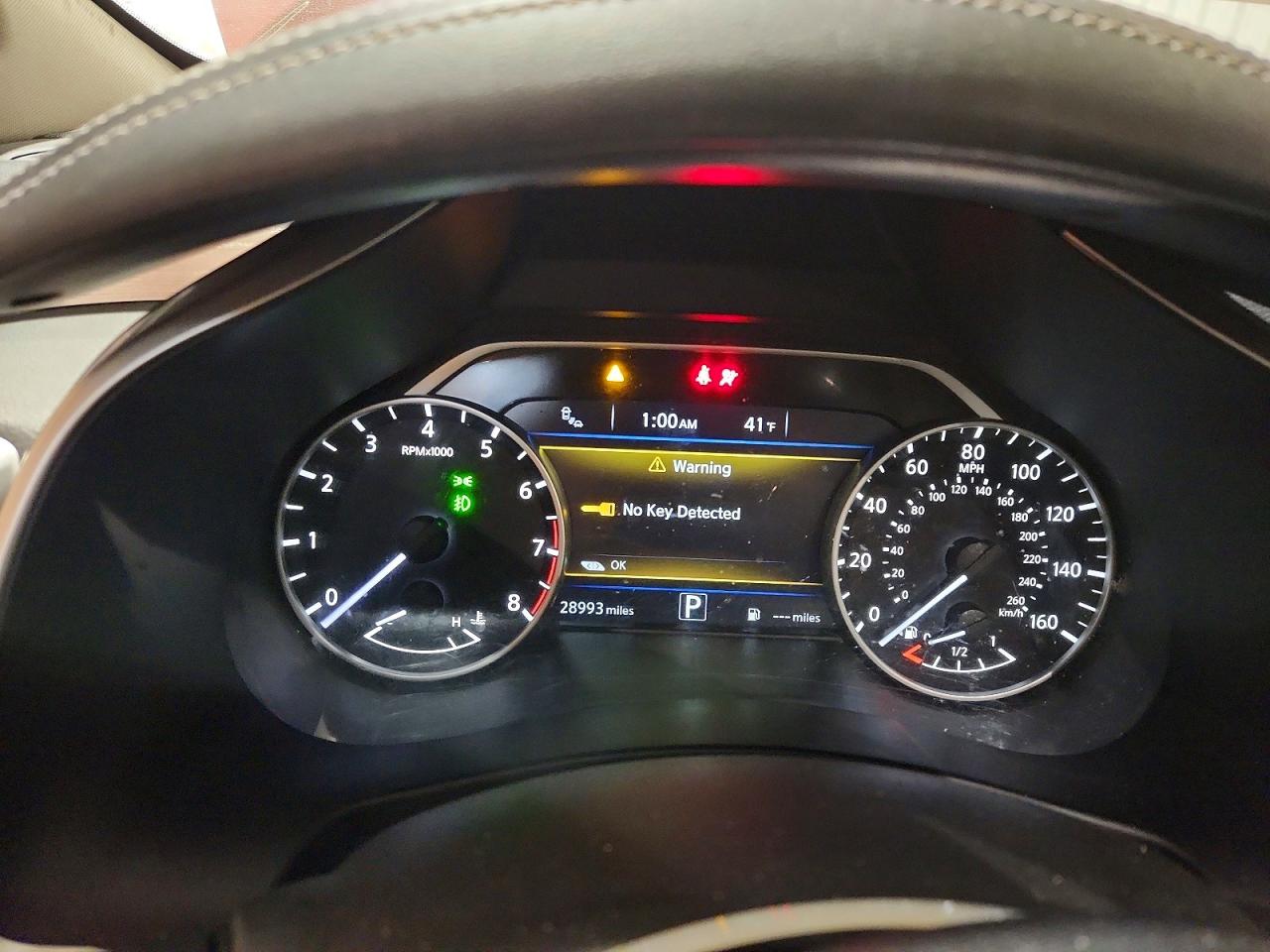 2017 NISSAN MURANO PLATINUM photo 9