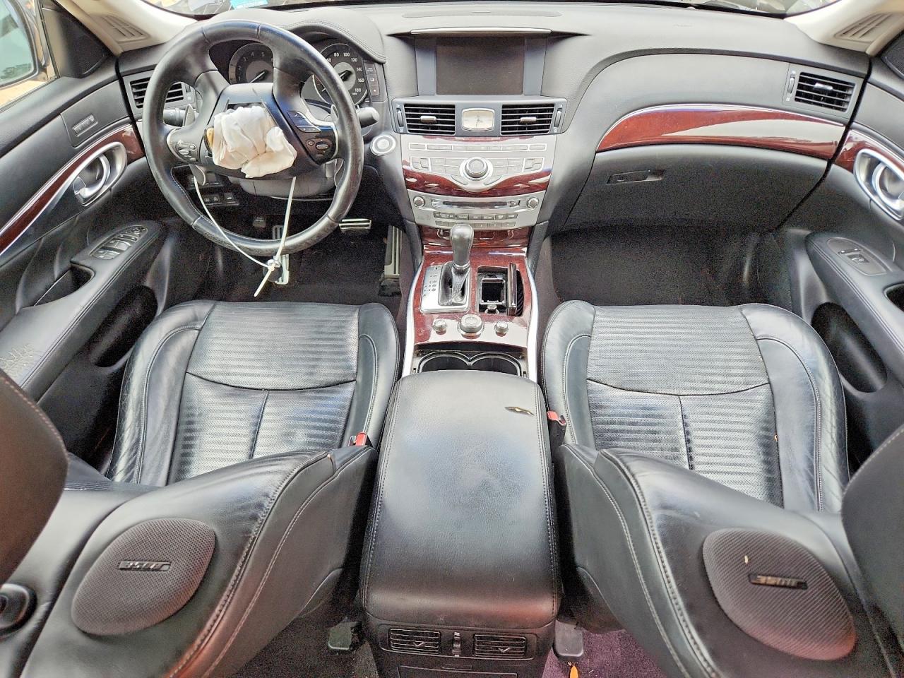 2011 INFINITI M37 photo 8