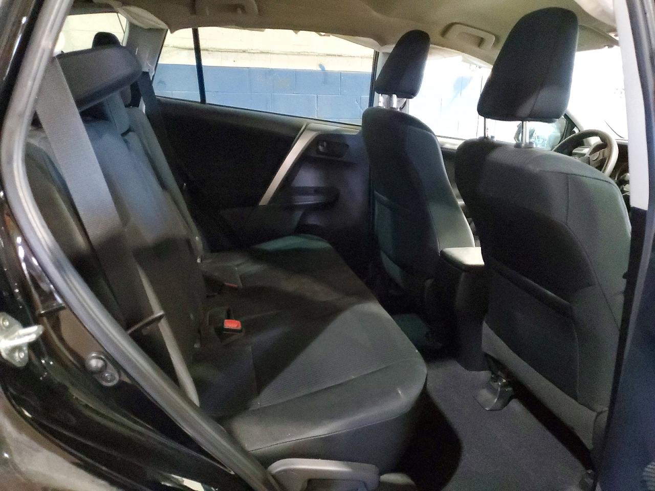 2015 TOYOTA RAV4 LE photo 11