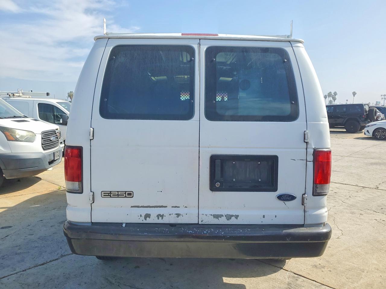 2001 FORD ECONOLINE E250 VAN photo 11