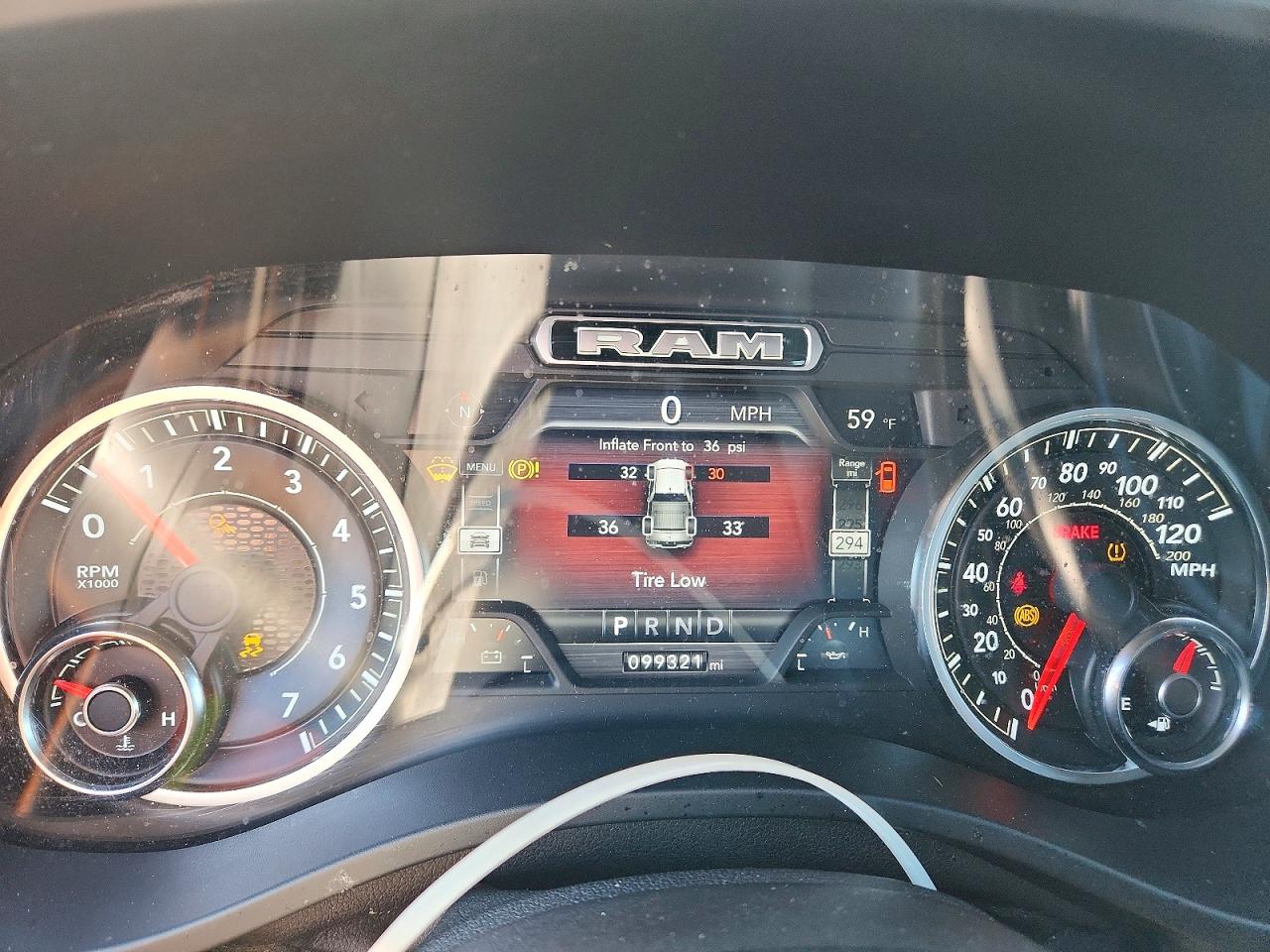 2019 RAM 1500 LARAMIE photo 17
