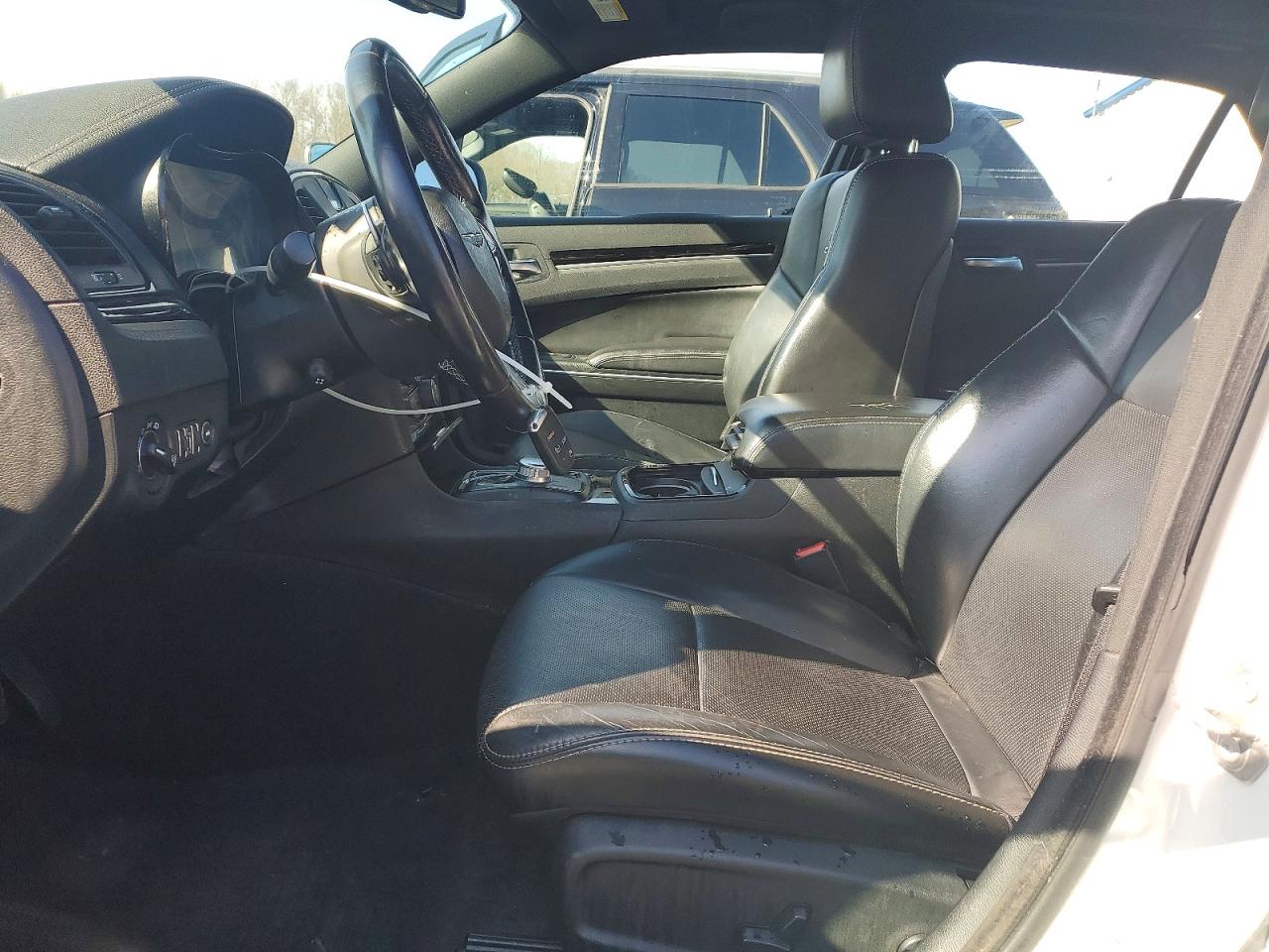 2018 CHRYSLER 300 S photo 7