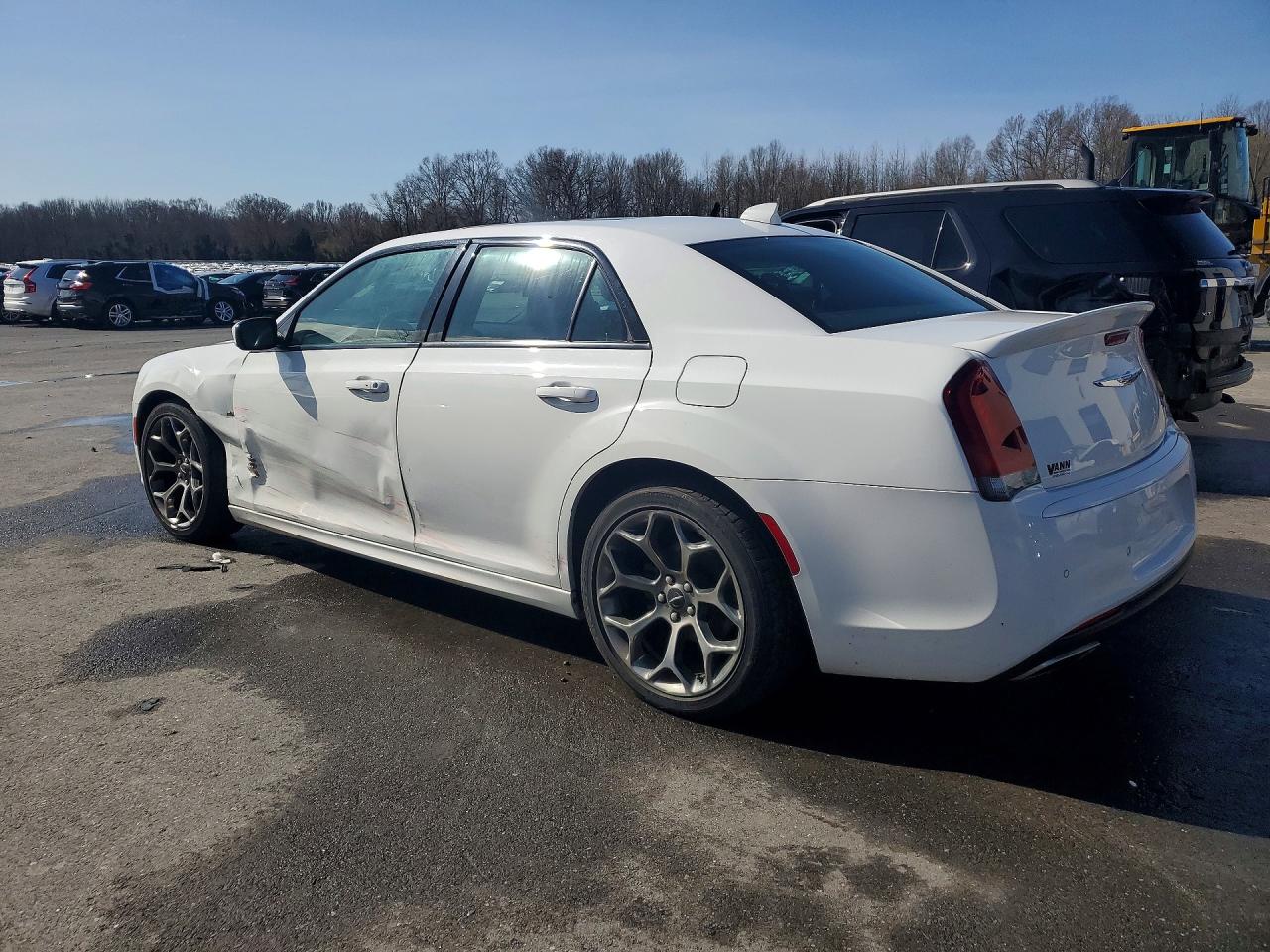 2018 CHRYSLER 300 S photo 2
