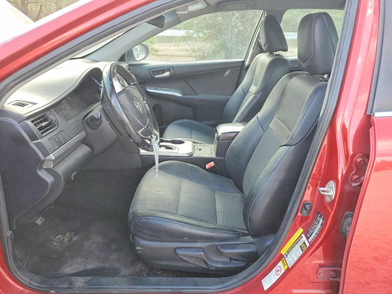 2014 TOYOTA CAMRY SE photo 7
