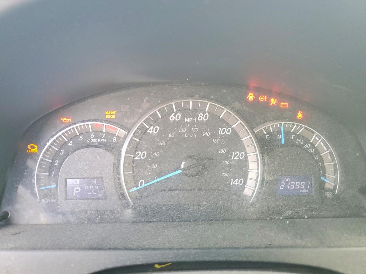 2014 TOYOTA CAMRY SE photo 9