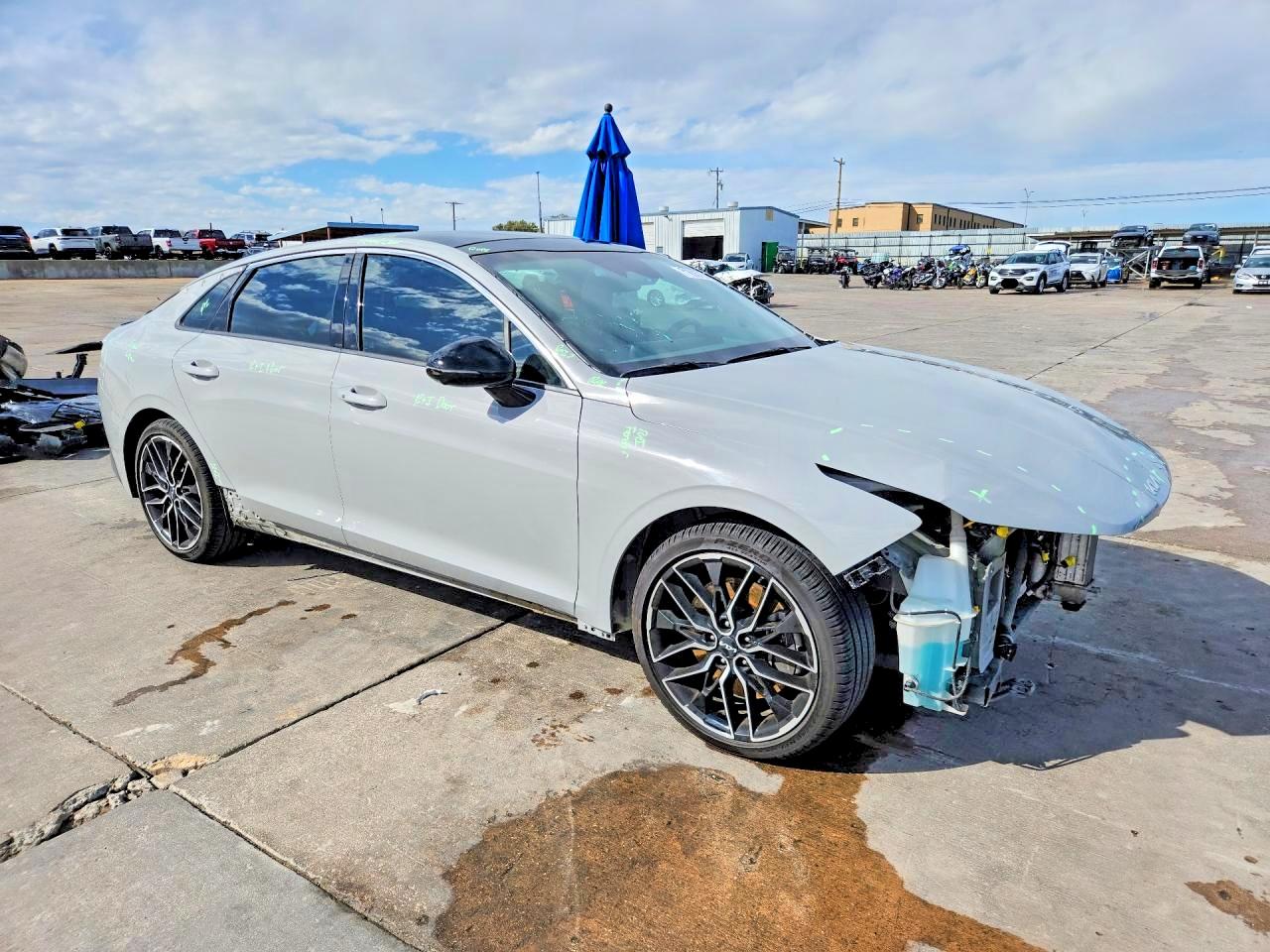 2023 KIA K5 GT photo 4