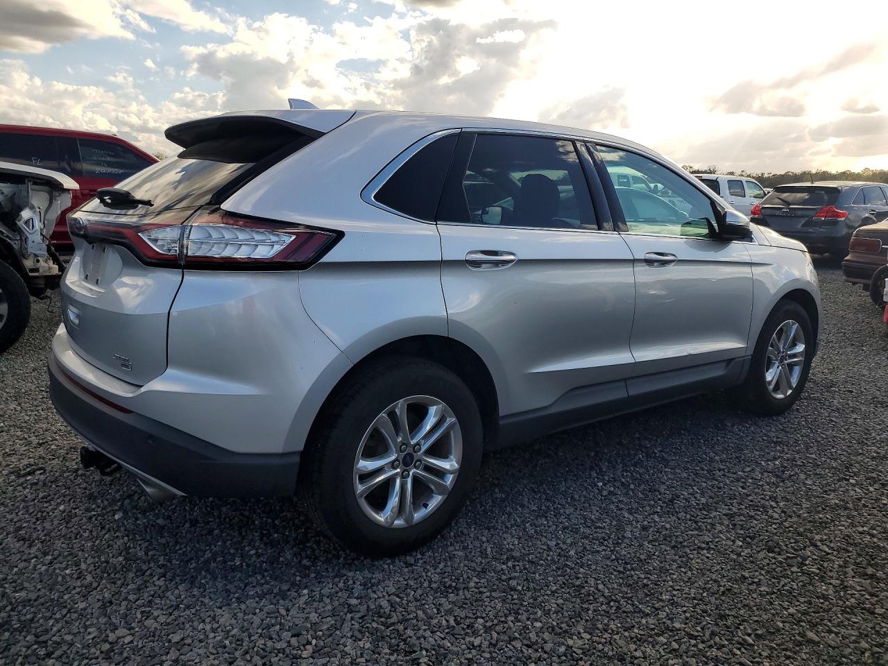 2015 FORD EDGE SEL photo 3