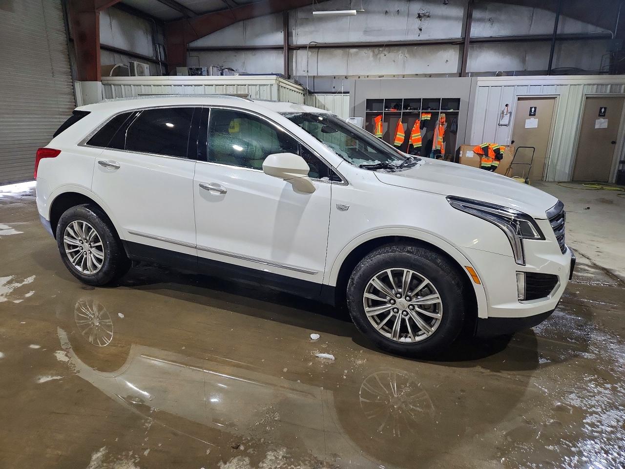 2017 CADILLAC XT5 LUXURY photo 7