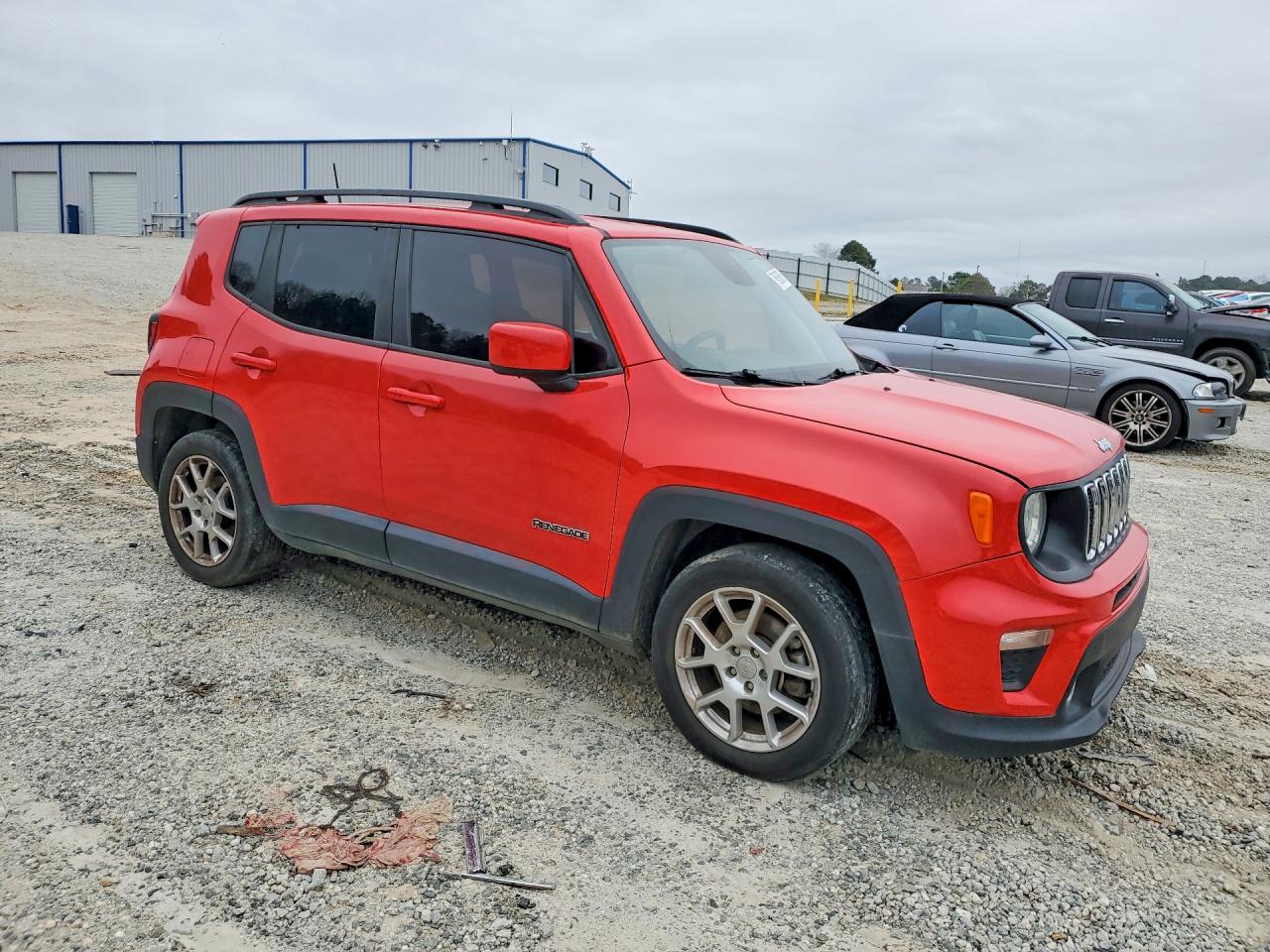 2019 JEEP RENEGADE LATITUDE photo 4