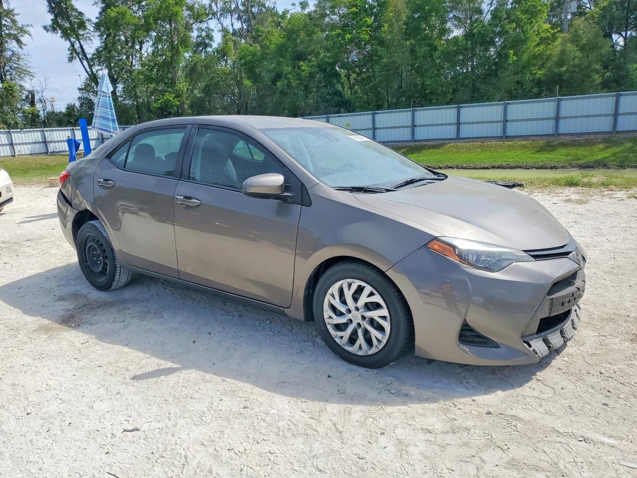 2018 TOYOTA COROLLA LE photo 7