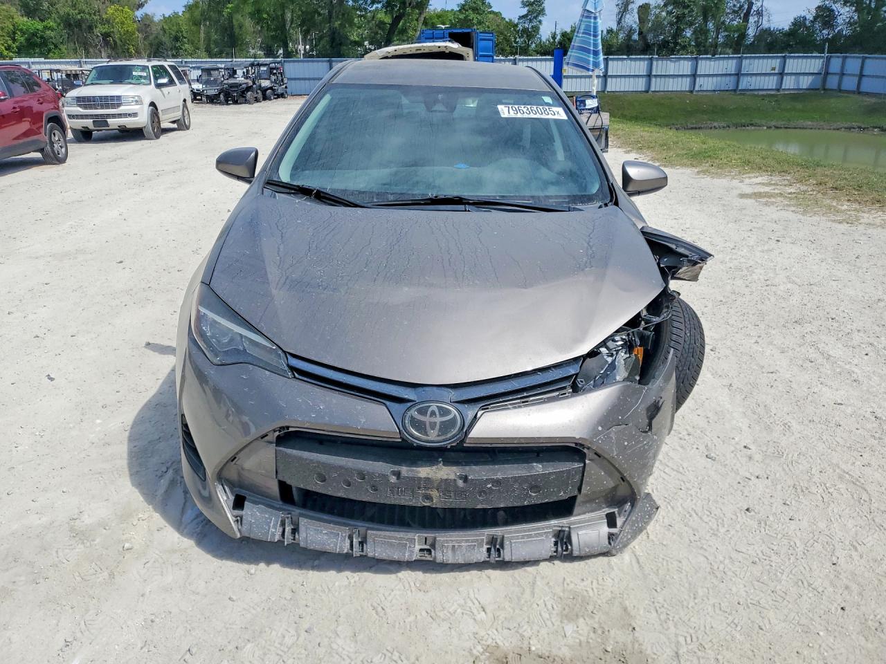 2018 TOYOTA COROLLA LE photo 9