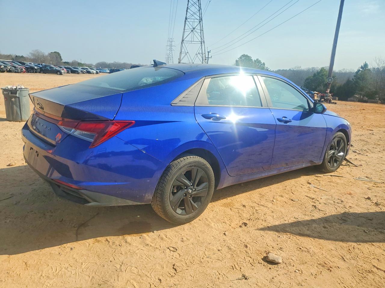2023 HYUNDAI ELANTRA SEL photo 5