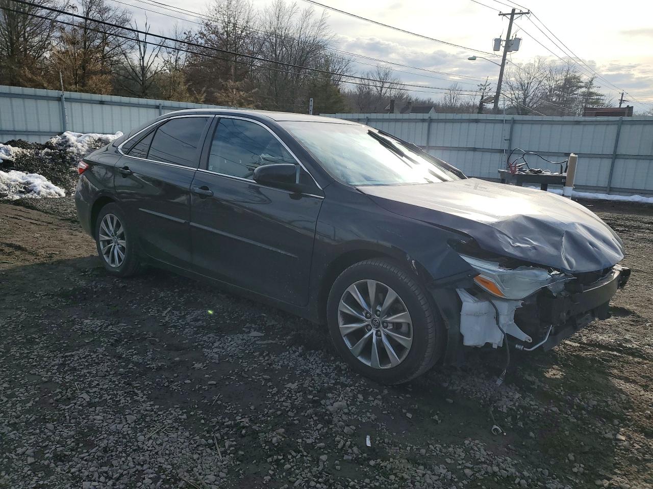 2016 TOYOTA CAMRY XLE V6 photo 4