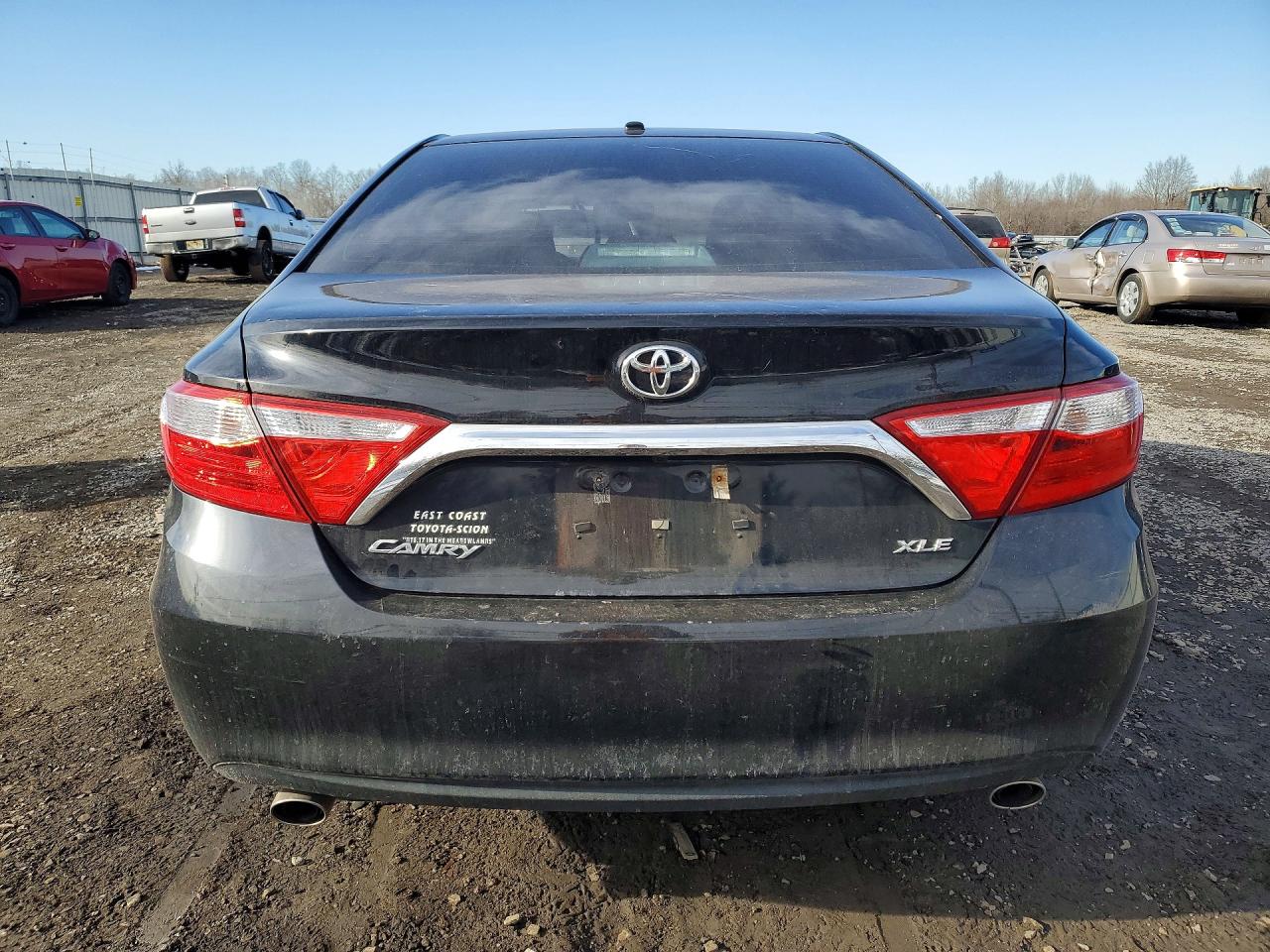 2016 TOYOTA CAMRY XLE V6 photo 6