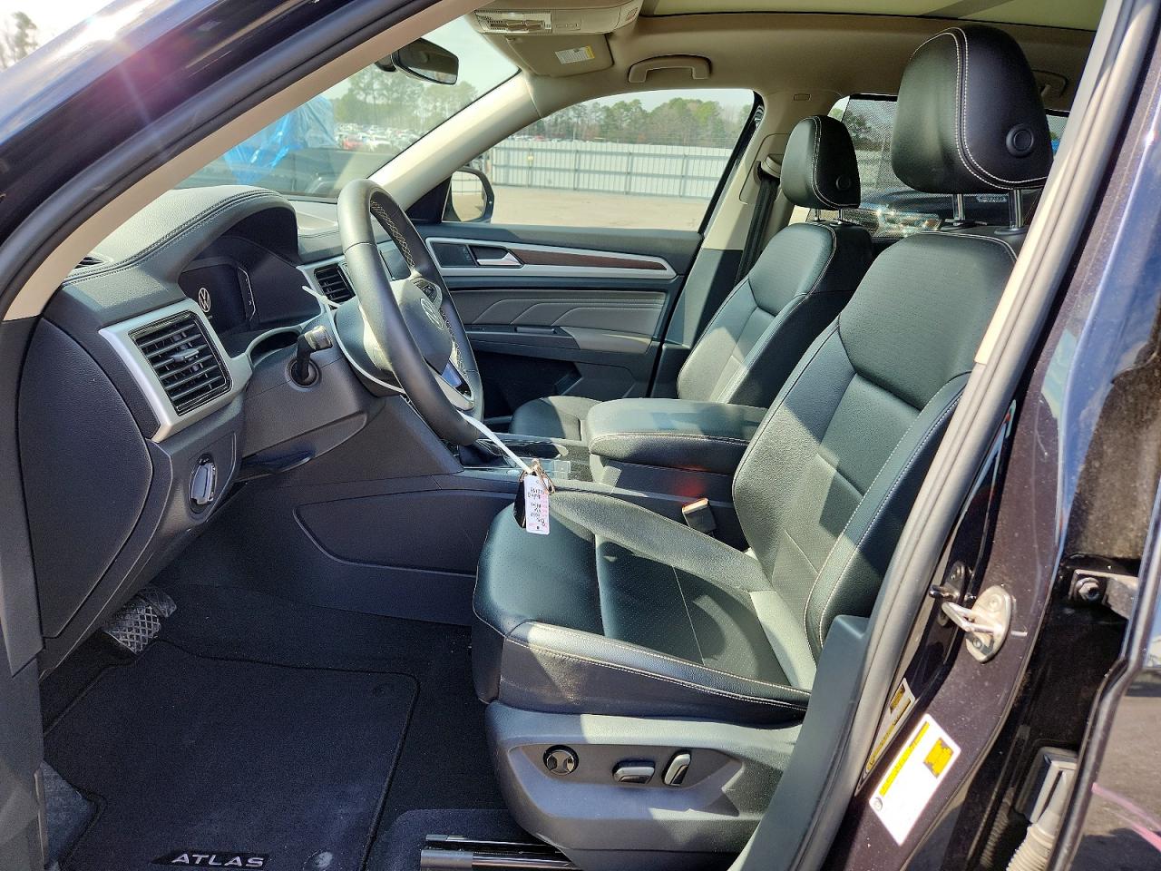 2023 VOLKSWAGEN ATLAS SE photo 7