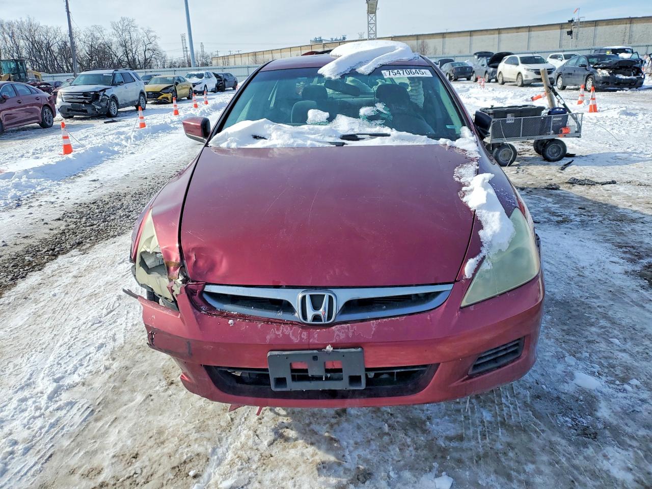 2006 HOND ACCORD photo 5