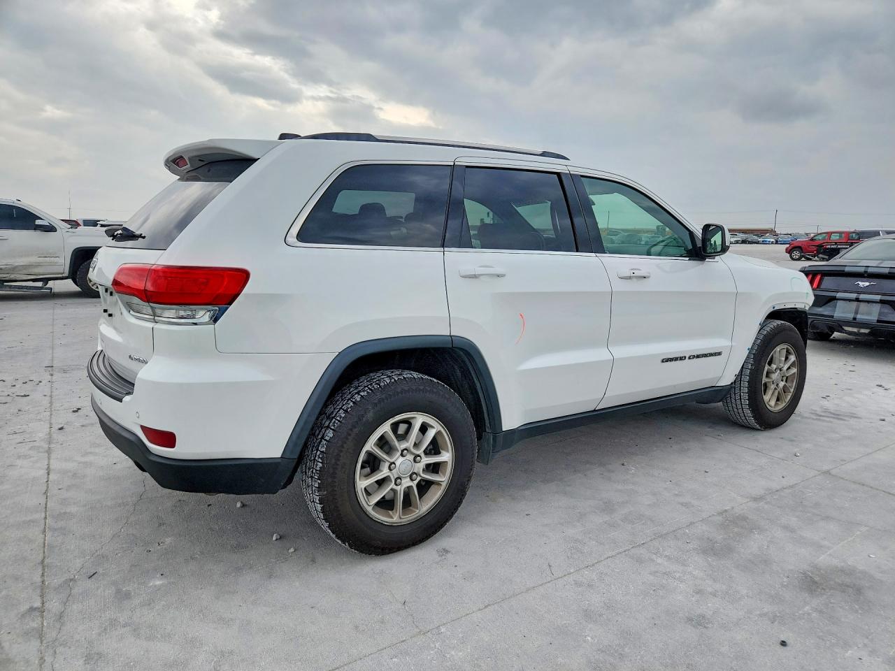 2018 JEEP GRAND CHEROKEE photo 5