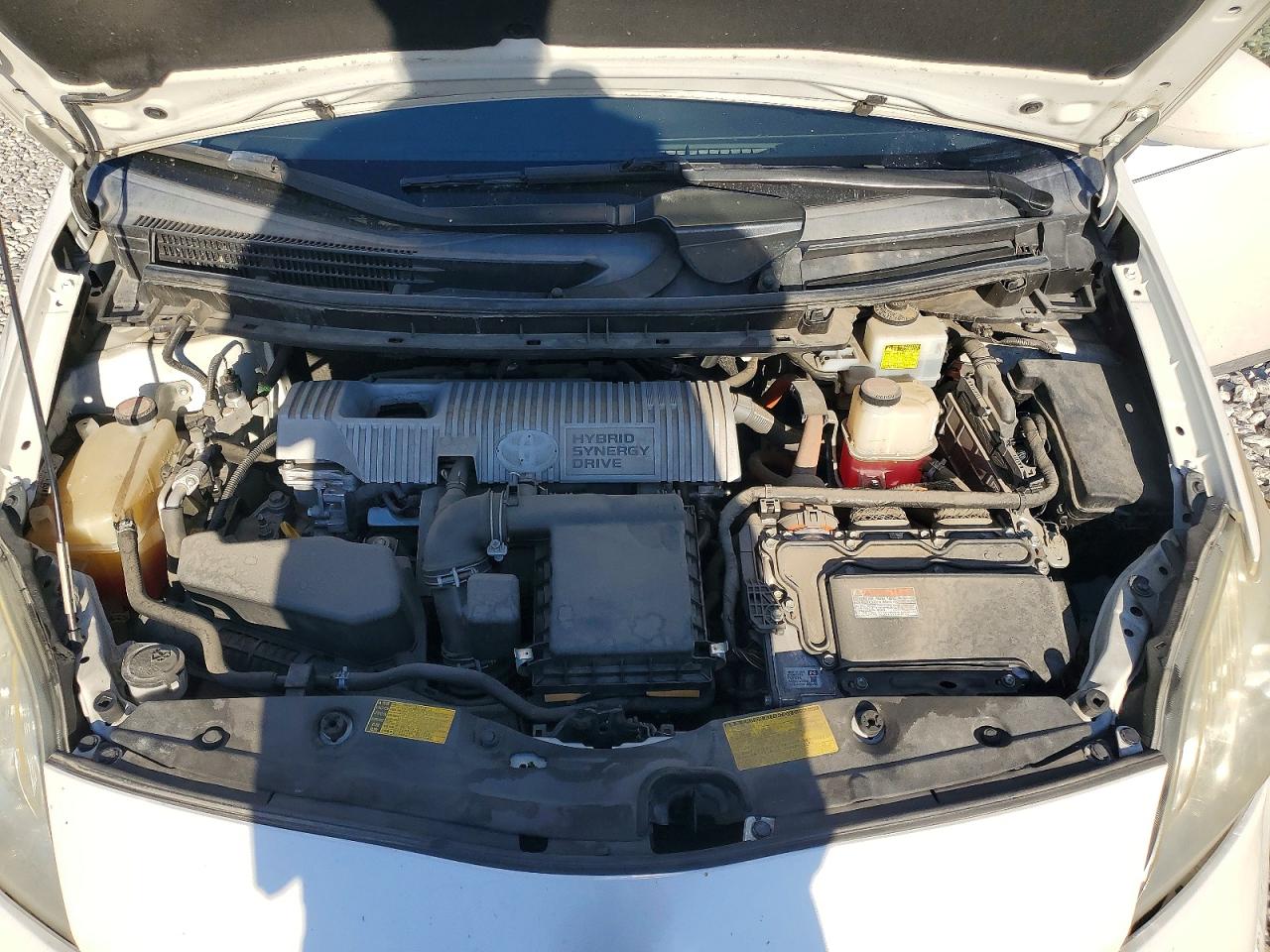 2014 TOYOTA PRIUS THREE photo 21