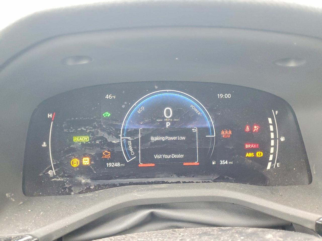 2025 TOYOTA CAMRY LE photo 17