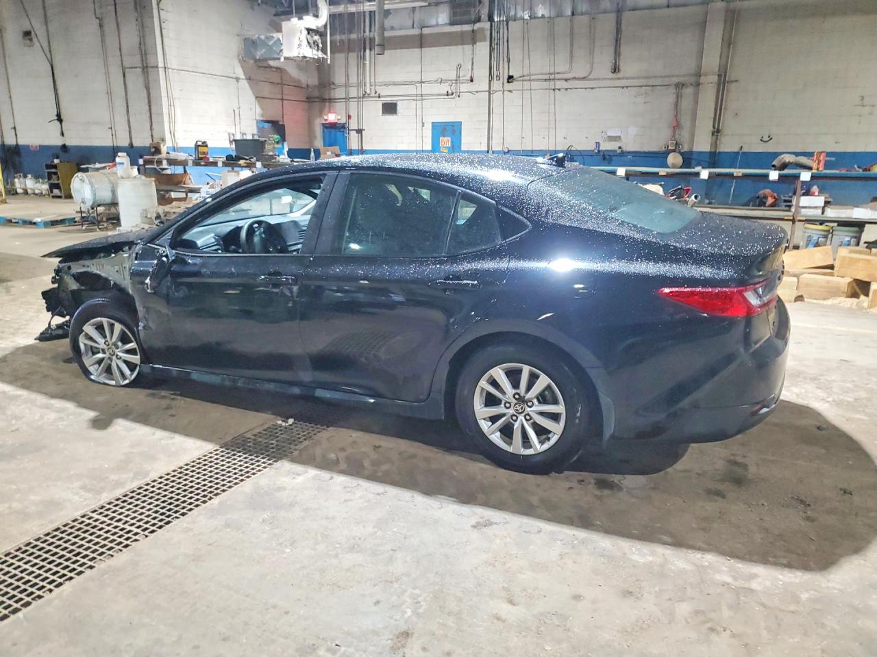 2025 TOYOTA CAMRY LE photo 3