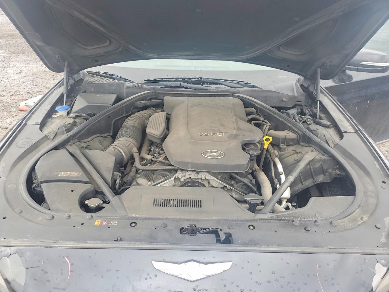 2015 HYUNDAI GENESIS 3.8L photo 31