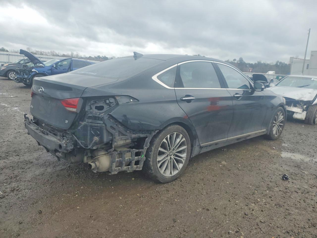 2015 HYUNDAI GENESIS 3.8L photo 7