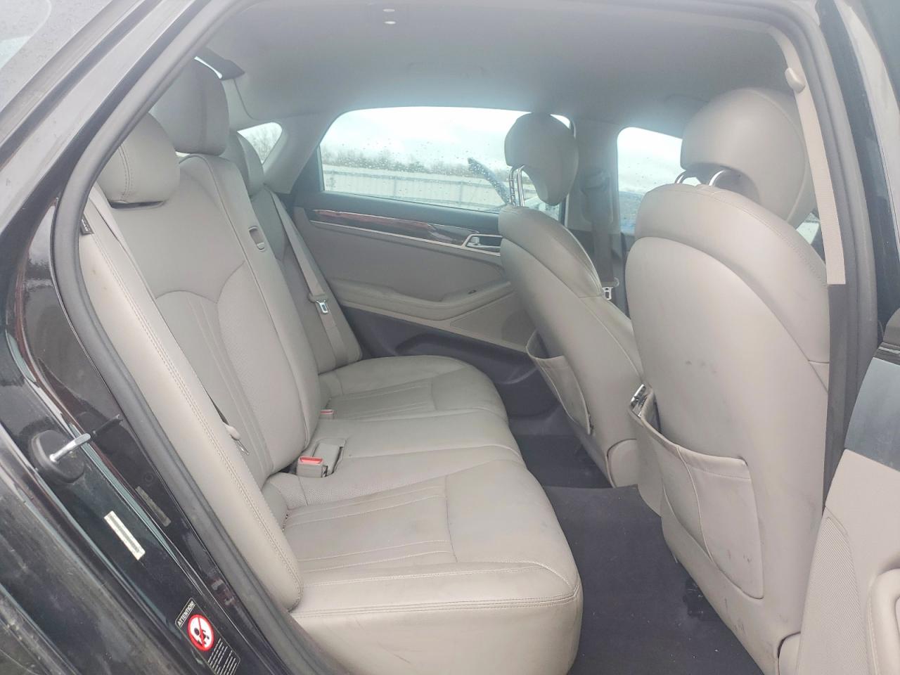 2015 HYUNDAI GENESIS 3.8L photo 28