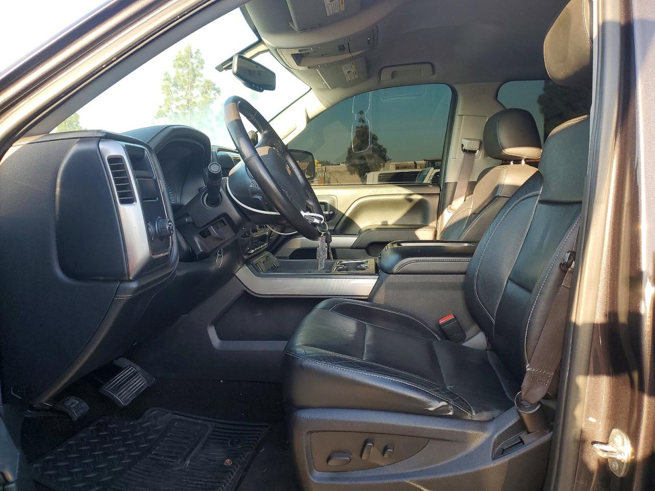 2015 CHEVROLET SILVERADO C1500 LTZ photo 13