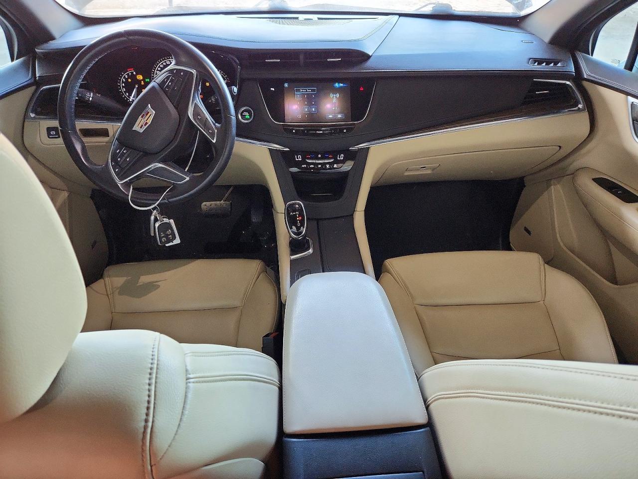 2017 CADILLAC XT5 photo 8