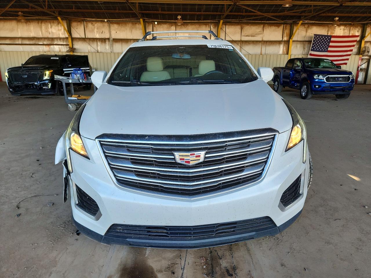 2017 CADILLAC XT5 photo 5