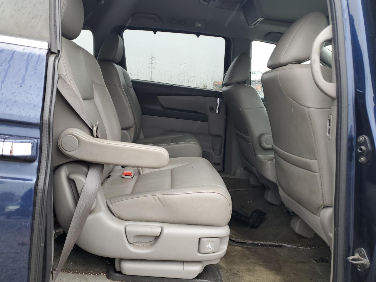 2014 HOND ODYSSEY photo 31