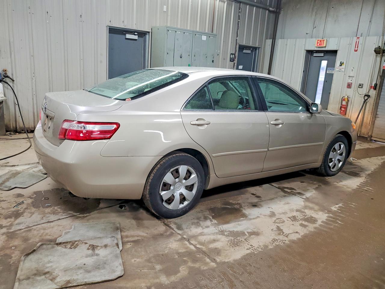 2007 TOYOTA CAMRY LE photo 5