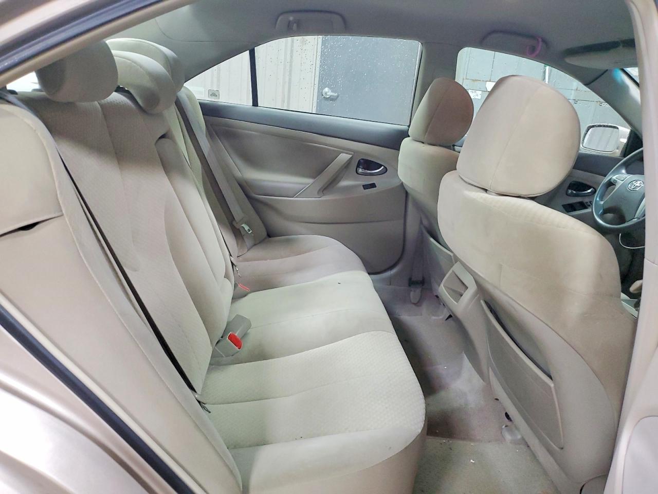 2007 TOYOTA CAMRY LE photo 19