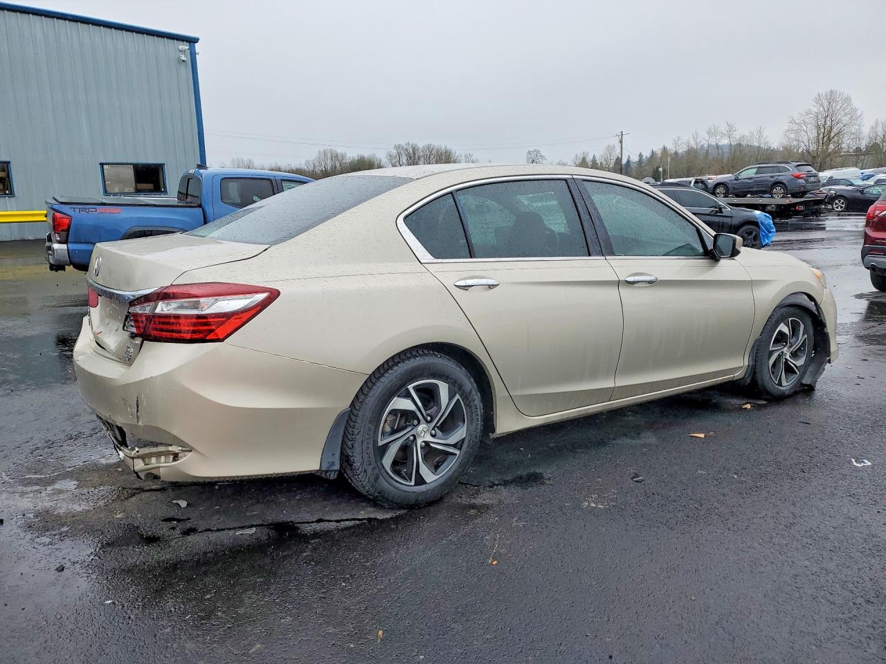 2016 HONDA ACCORD LX photo 3