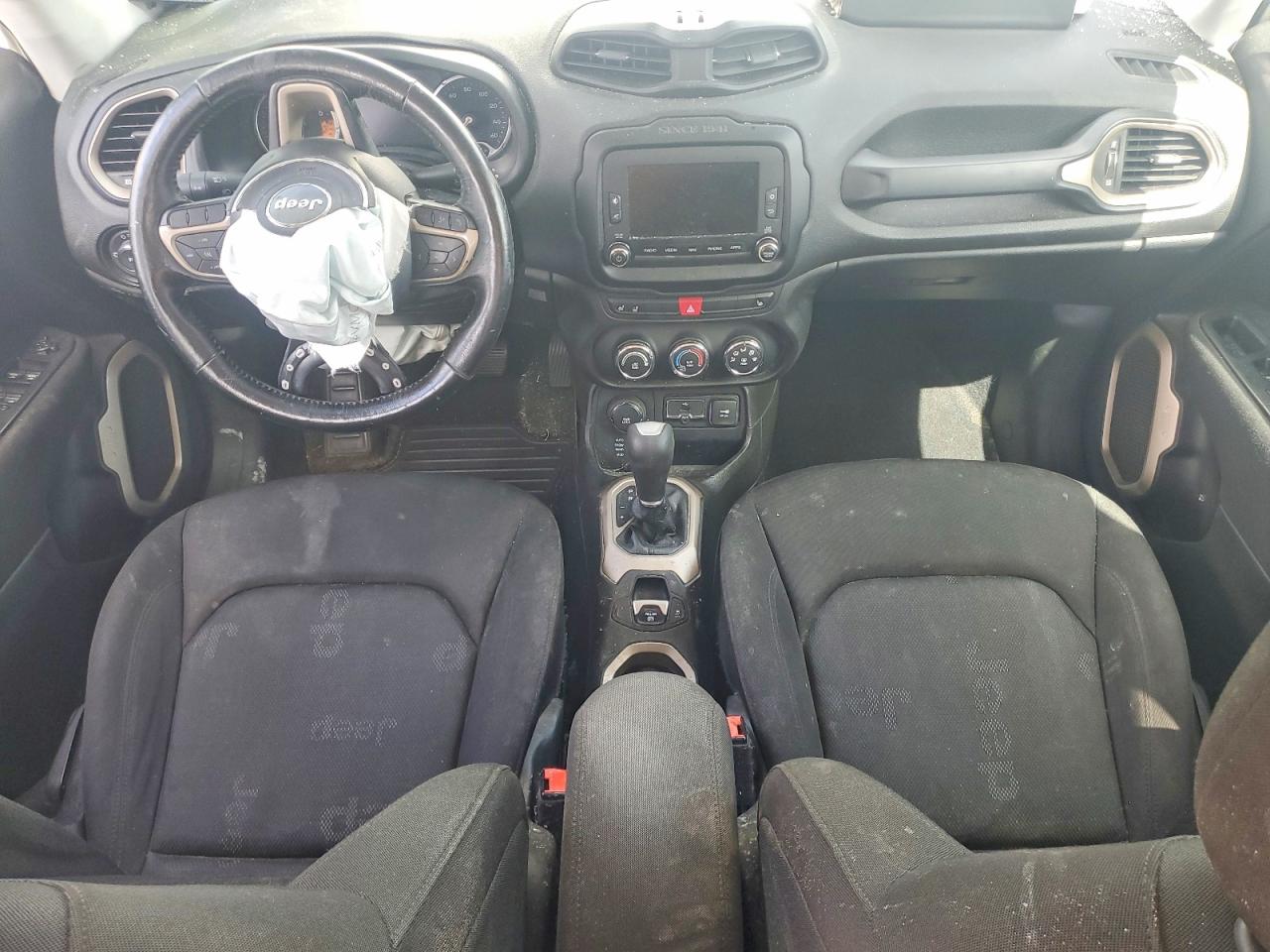 2017 JEEP RENEGADE photo 15