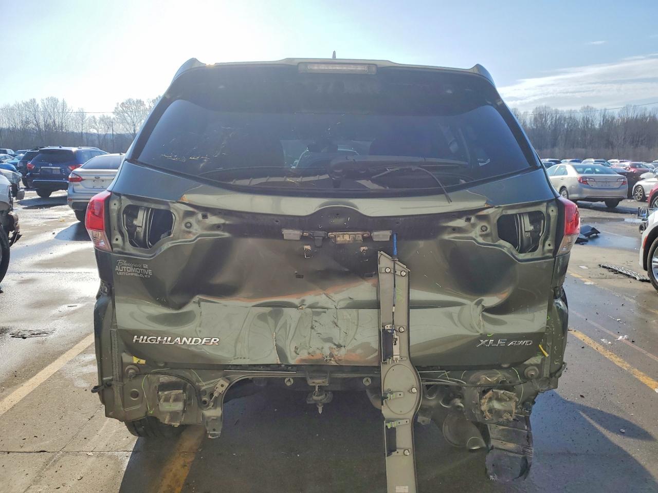 2019 TOYOTA HIGHLANDER XLE photo 11