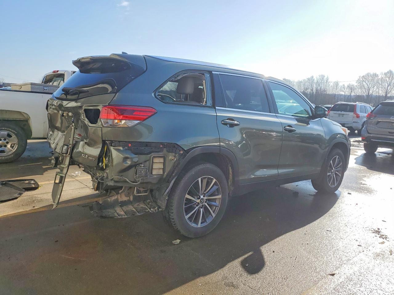 2019 TOYOTA HIGHLANDER XLE photo 5