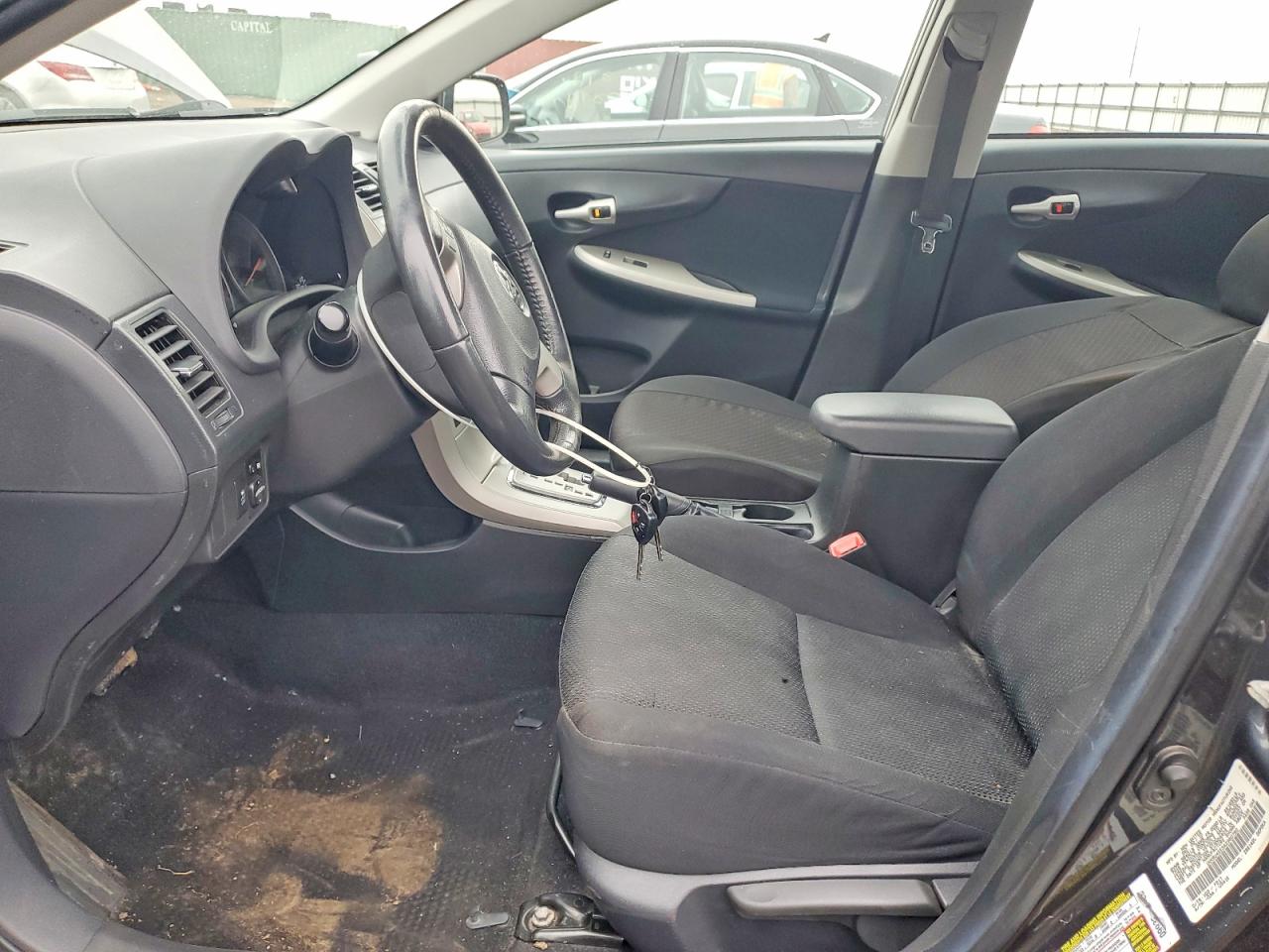 2010 TOYOTA COROLLA S photo 19