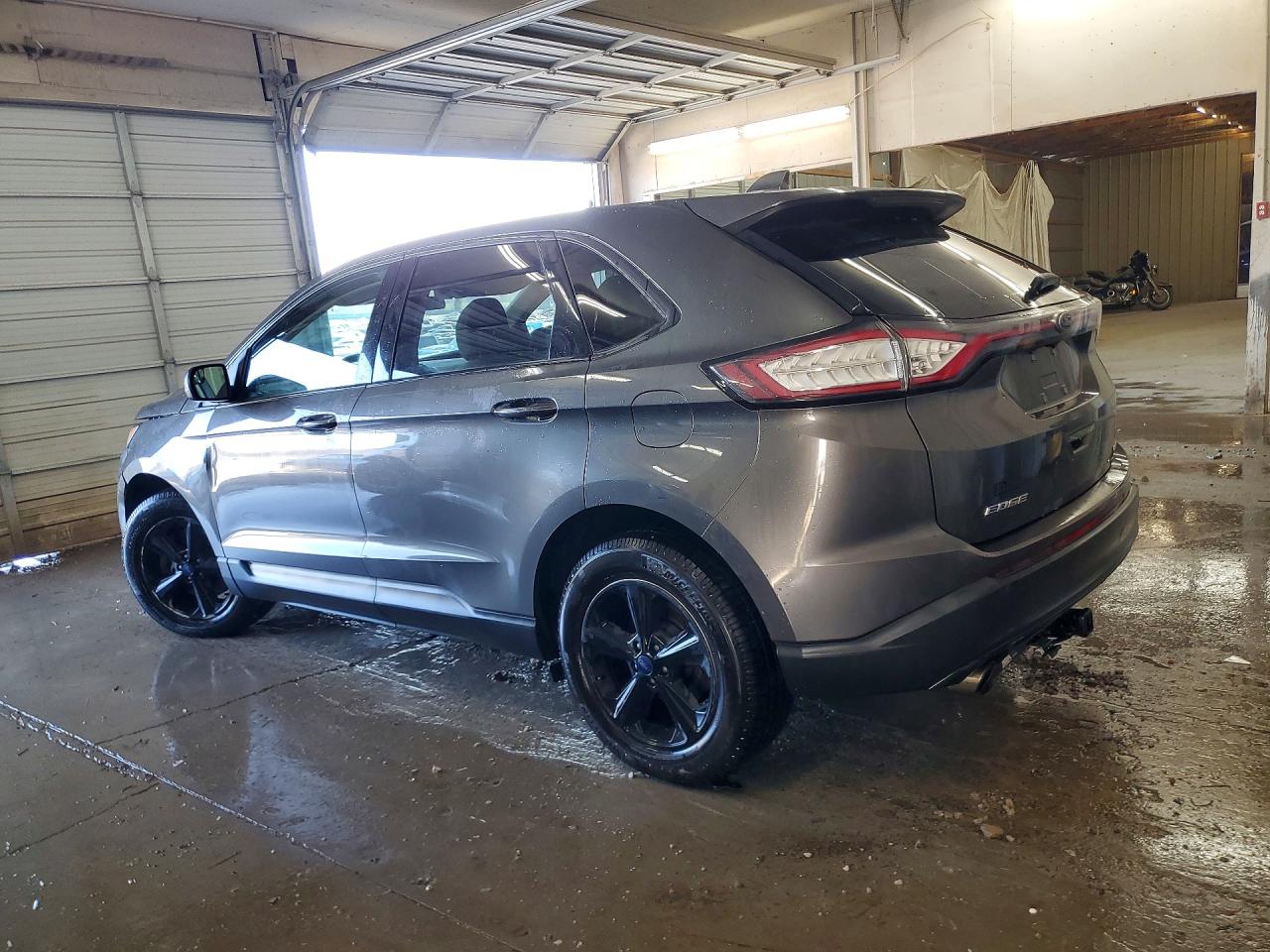 2016 FORD EDGE SE photo 2