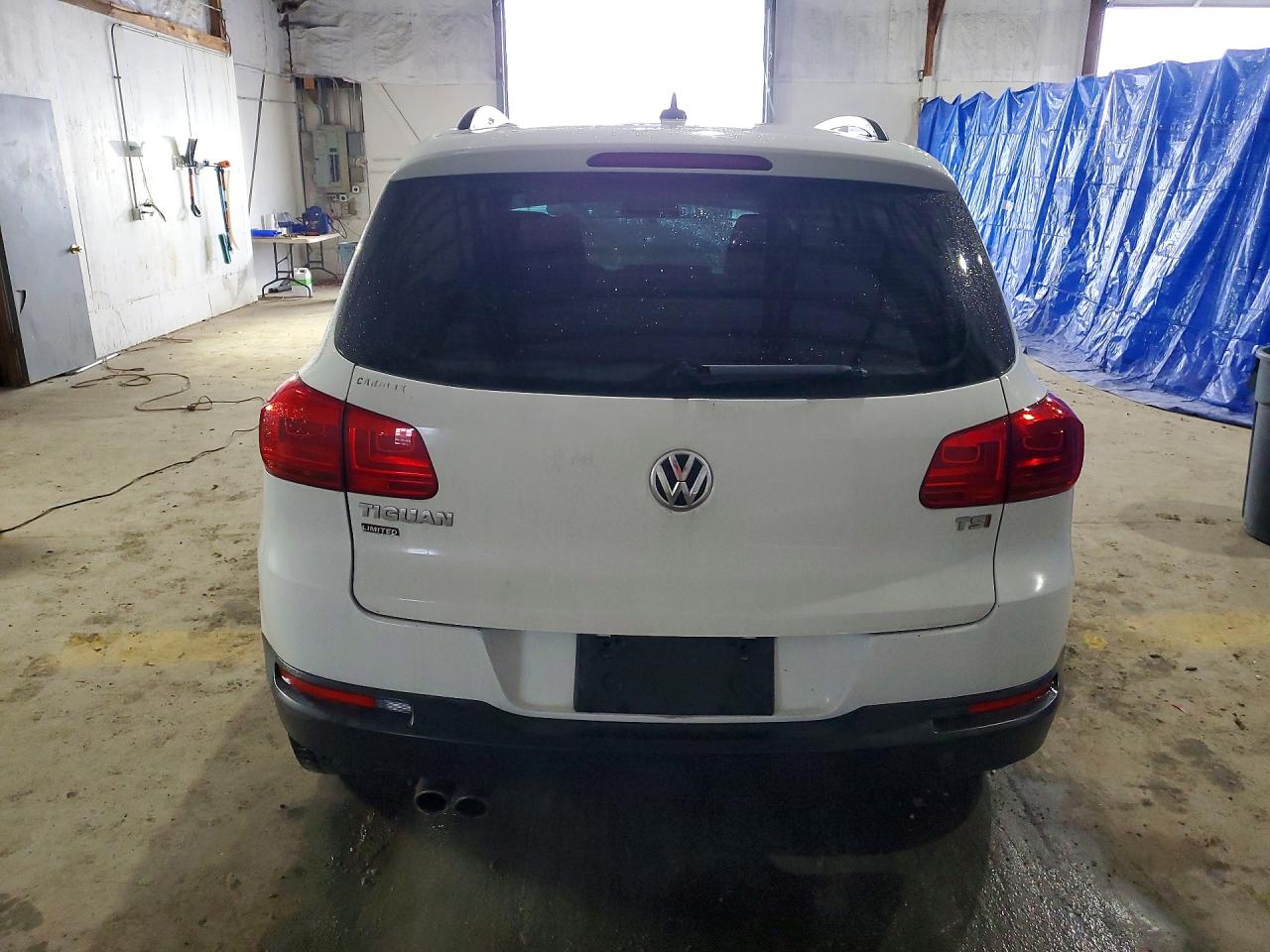 2017 VOLKSWAGEN TIGUAN S photo 11