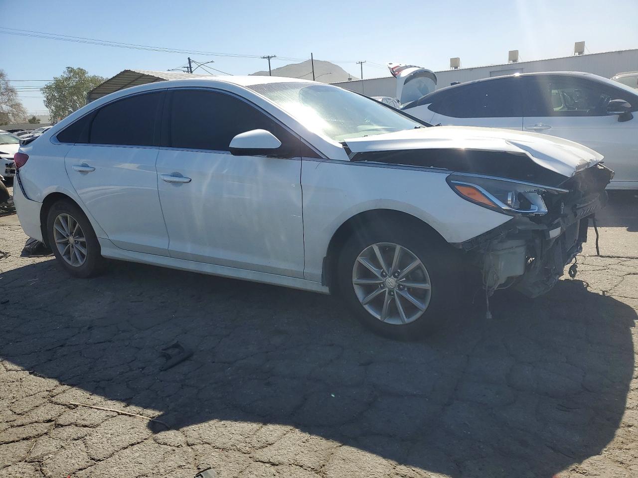 2018 HYUNDAI SONATA SE photo 7