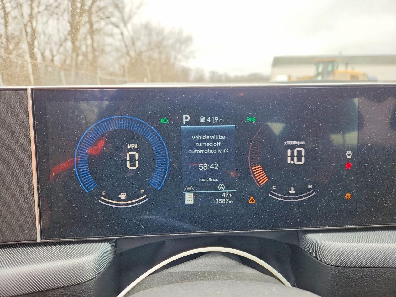 2025 HYUNDAI SONATA SE photo 25