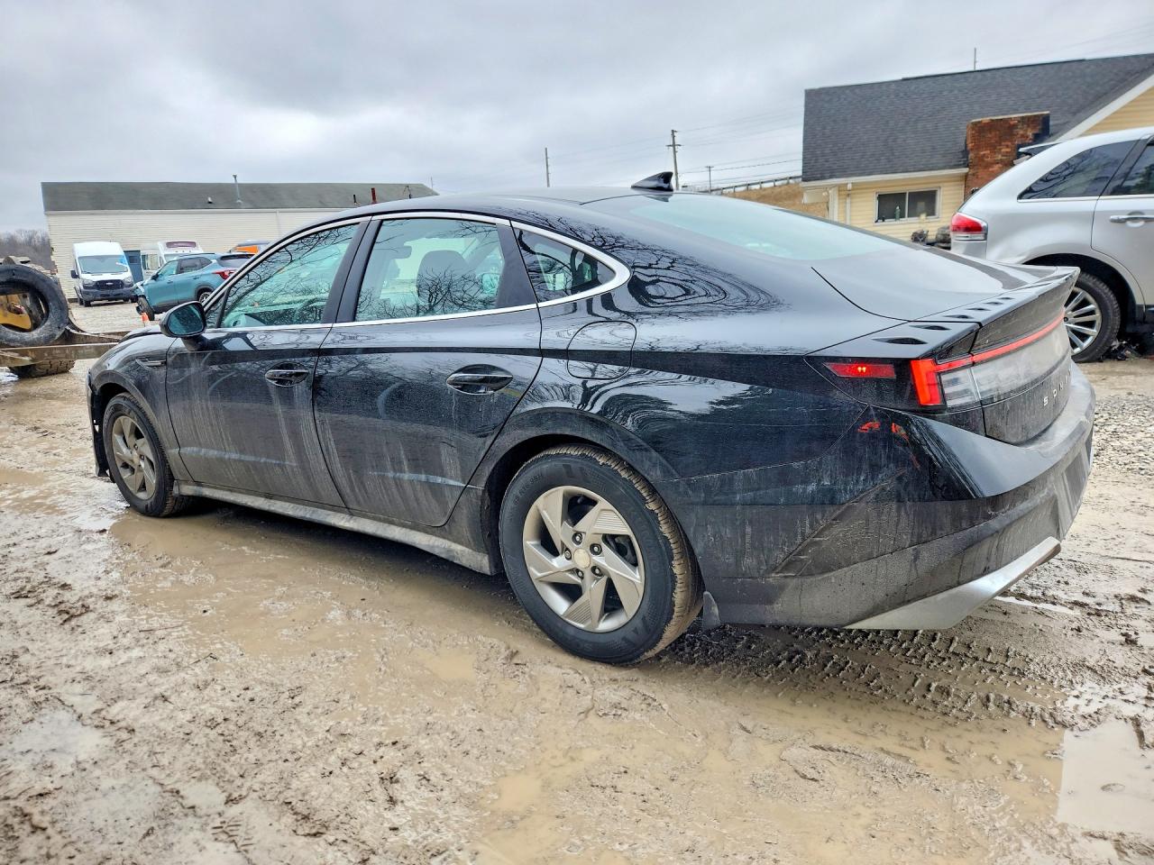 2025 HYUNDAI SONATA SE photo 4