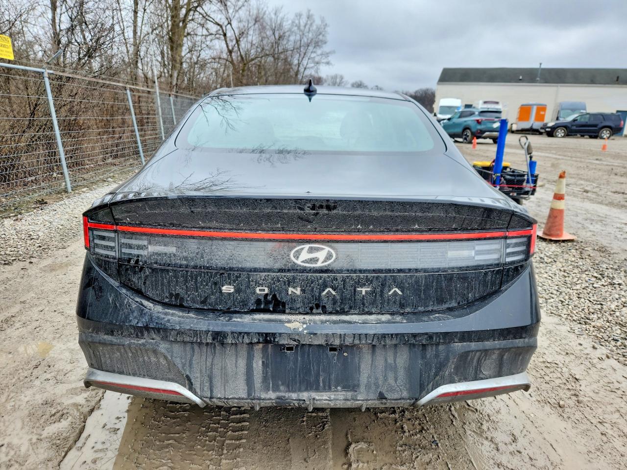 2025 HYUNDAI SONATA SE photo 16