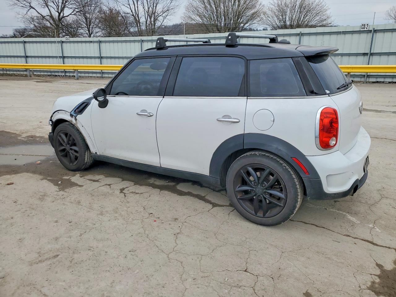 2011 MINI COOPER S COUNTRYMAN photo 3