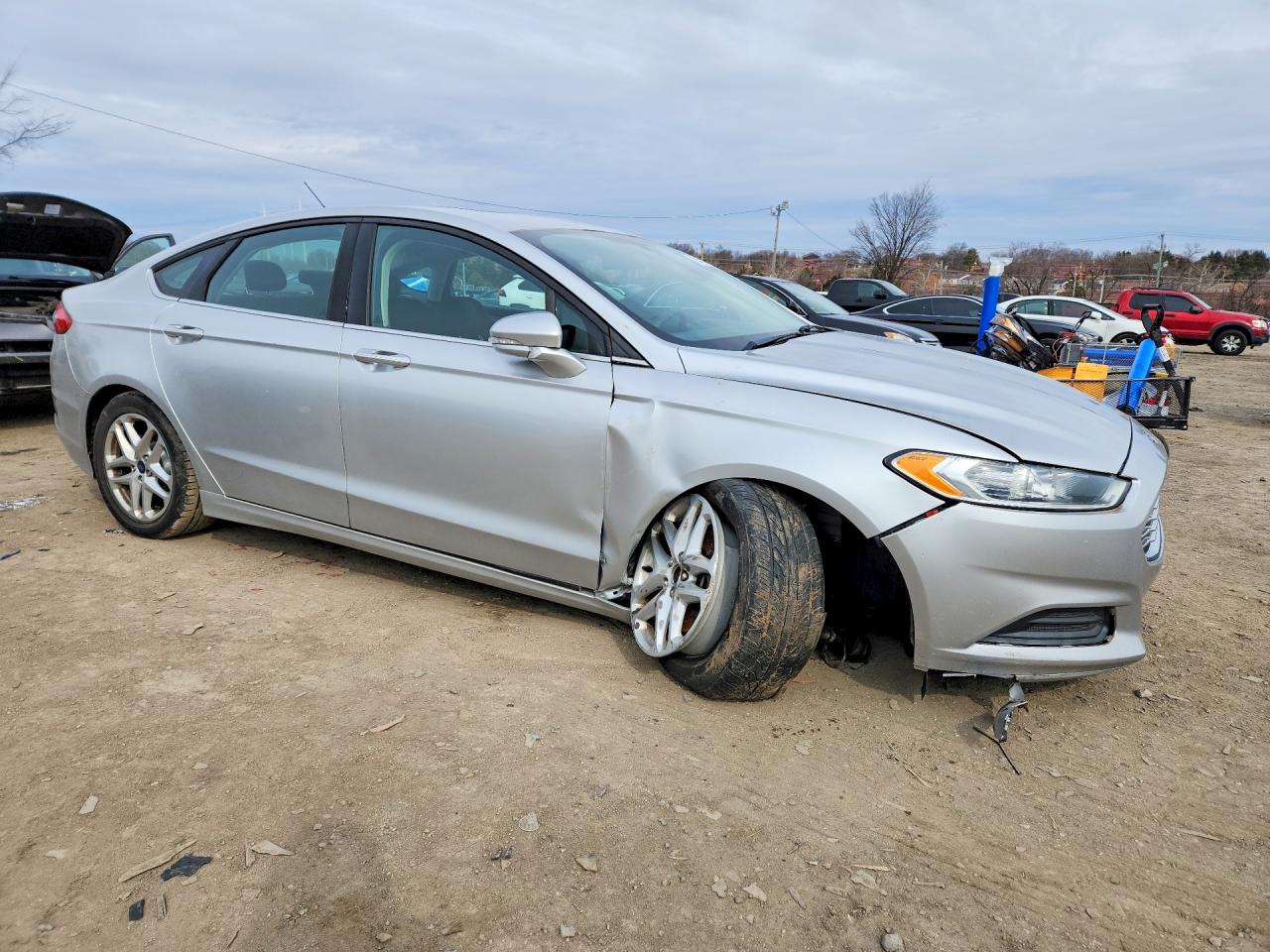 2015 FORD FUSION SE photo 4