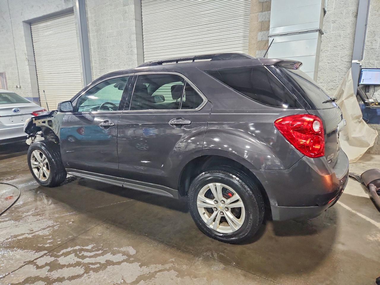 2015 CHEVROLET EQUINOX LT photo 4